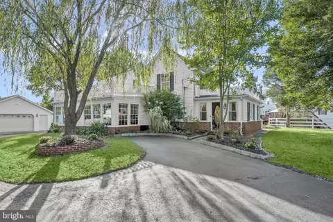6380 Meadowridge Rd, Elkridge, MD 21075