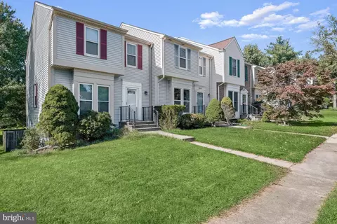 10643 Glen Hannah Dr, Laurel, MD 20723