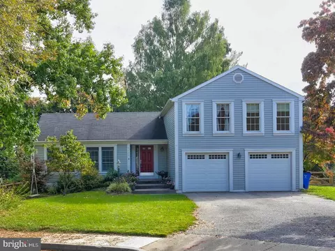 6426 White Peach Pl, Columbia, MD 21045