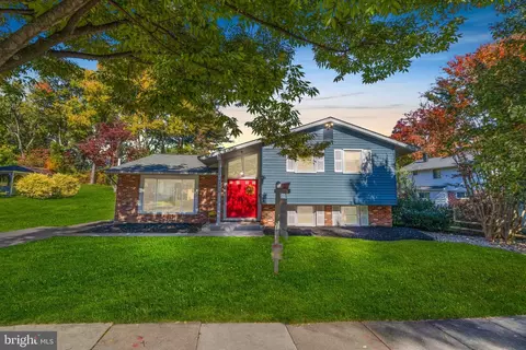 10526 Morning Wind Ln, Columbia, MD 21044