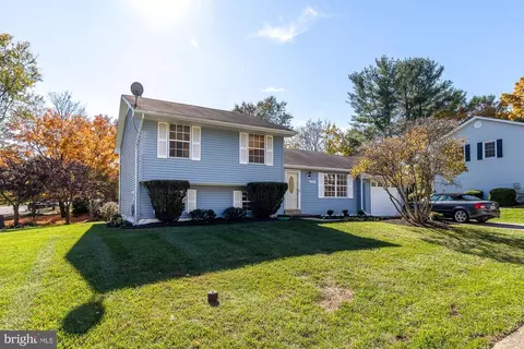 8654 Hayshed Ln, Columbia, MD 21045