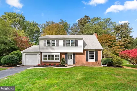 3018 Greenway Dr, Ellicott City, MD 21042