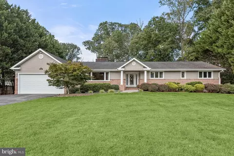 9921 Carrigan Dr, Ellicott City, MD 21042