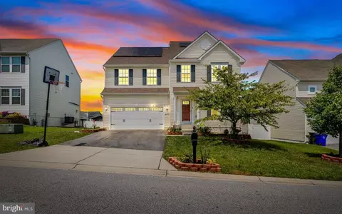 8439 Jacqueline Ct, Jessup, MD 20794