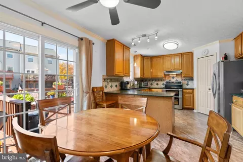 9220 Maxwell Ct, Laurel, MD 20723 photo 16