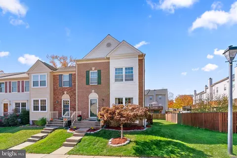 9220 Maxwell Ct, Laurel, MD 20723 photo 3