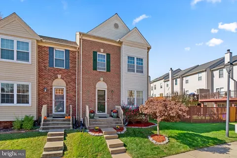 9220 Maxwell Ct, Laurel, MD 20723 photo 2