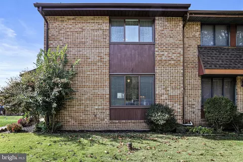 5832 Diggers Ln #4-01, Elkridge, MD 21075