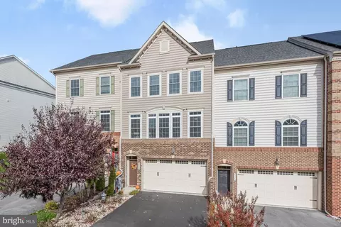 4923 Rushing River Dr, Ellicott City, MD 21043