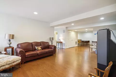 11374 Bishops Gate Ln, Laurel, MD 20723 photo 76