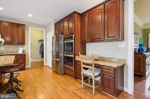 11374 Bishops Gate Ln, Laurel, MD 20723 photo 29