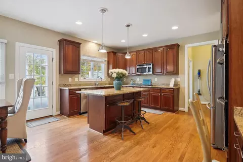 11374 Bishops Gate Ln, Laurel, MD 20723 photo 31