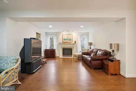 11374 Bishops Gate Ln, Laurel, MD 20723 photo 74