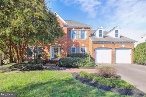 11374 Bishops Gate Ln, Laurel, MD 20723 photo 2