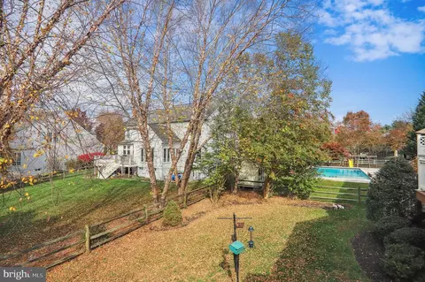 11374 Bishops Gate Ln, Laurel, MD 20723 photo 46