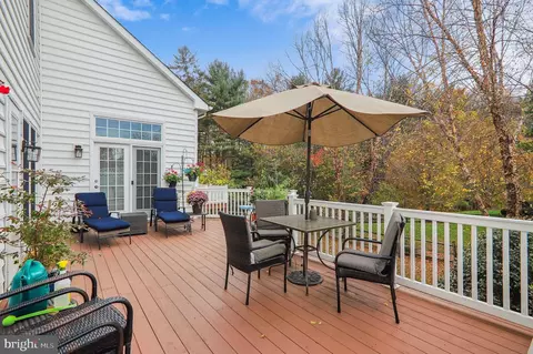 11374 Bishops Gate Ln, Laurel, MD 20723 photo 16