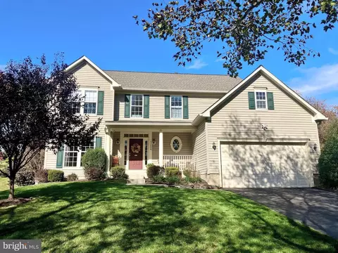 11228 Chaucers Ridge Ct, Laurel, MD 20723