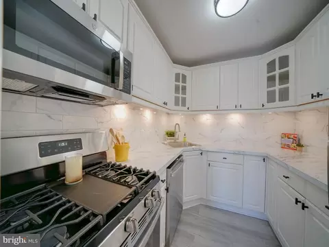 10594 Twin Rivers Rd #F-1, Columbia, MD 21044