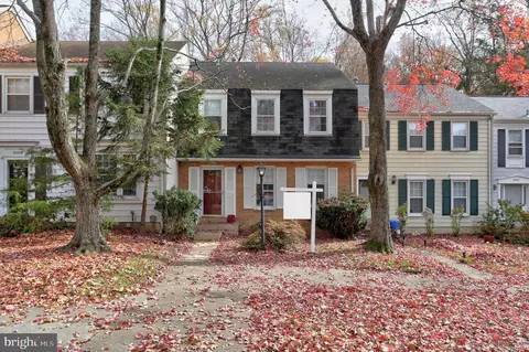 9007 Queen Maria Ct, Columbia, MD 21045