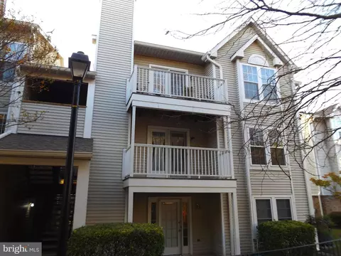 6300 Bayberry Ct #1110, Elkridge, MD 21075