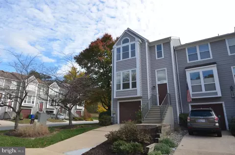 7714 Heatherside Ln, Ellicott City, MD 21043