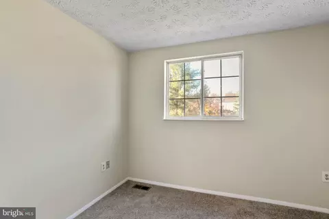10504 Saddlebrook Ct, Laurel, MD 20723 photo 19