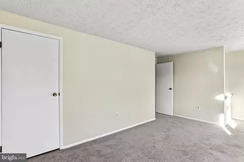 10504 Saddlebrook Ct, Laurel, MD 20723 photo 14