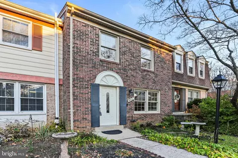 5813 Humblebee Rd, Columbia, MD 21045
