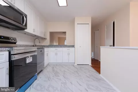 9752 Early Spring Way, Columbia, MD 21046