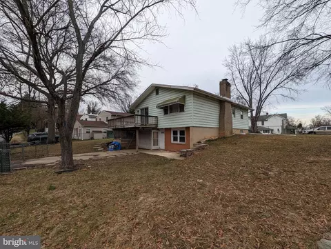 6920 Park Pl, Elkridge, MD 21075