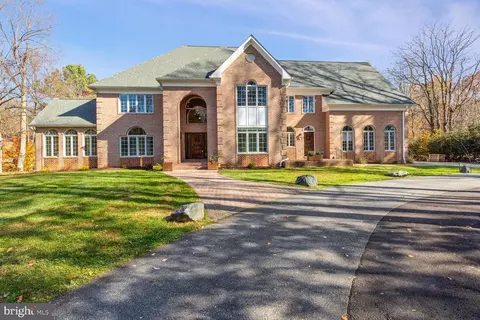 5237 Kalmia Dr, Dayton, MD 21036