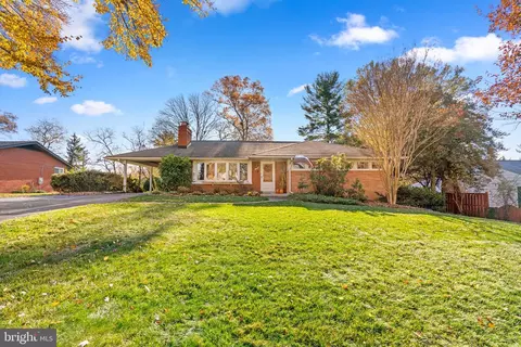 9925 Dellwood Ave, Columbia, MD 21046