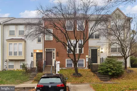 8115 Wooded Glen Ct, Ellicott City, MD 21043
