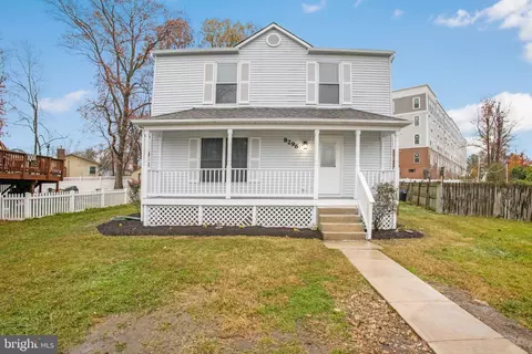 8296 Glen Ct, Jessup, MD 20794