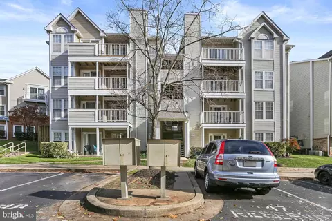 6330 Bayberry Ct #814, Elkridge, MD 21075