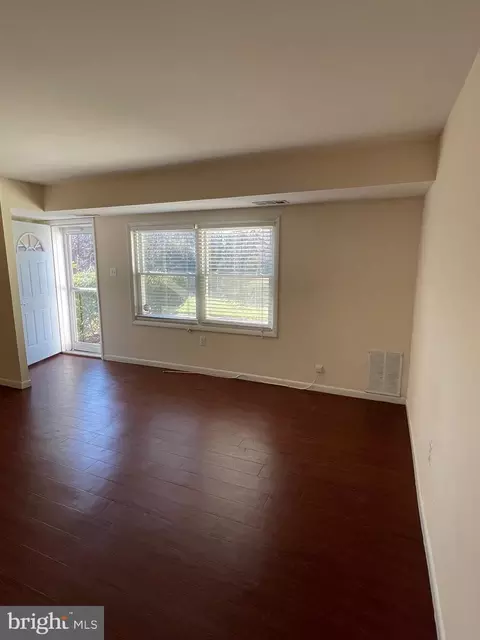 9220 Bridle Path Ln #K, Laurel, MD 20723 photo 16
