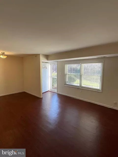 9220 Bridle Path Ln #K, Laurel, MD 20723 photo 17
