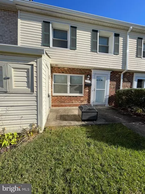 9220 Bridle Path Ln #K, Laurel, MD 20723