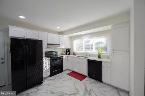10513 Gorman Rd, Laurel, MD 20723 photo 9