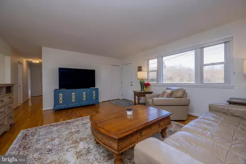 10513 Gorman Rd, Laurel, MD 20723 photo 4