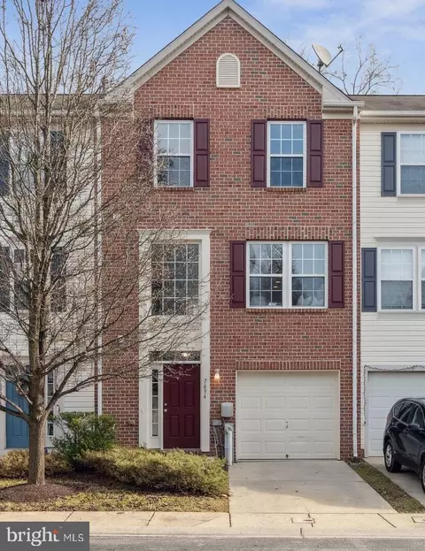 7694 Spreading Oak Ln #142, Elkridge, MD 21075