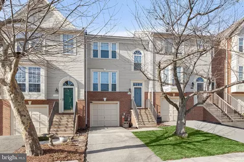 7656 Blueberry Hill Ln, Ellicott City, MD 21043