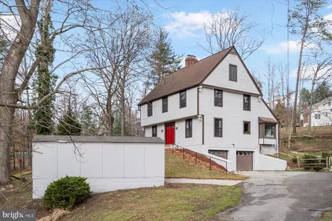 4921 Wharff Ln, Ellicott City, MD 21043