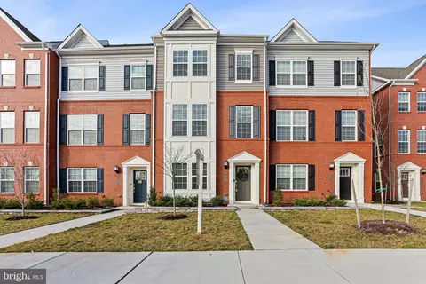 7949 Blue Stream Dr, Elkridge, MD 21075