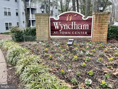 5827 Wyndham Cir #301, Columbia, MD 21044