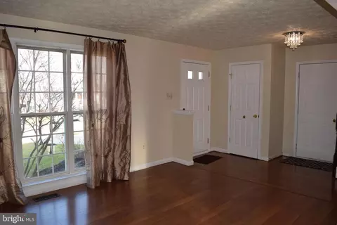 9613 Park Ave, Laurel, MD 20723 photo 7
