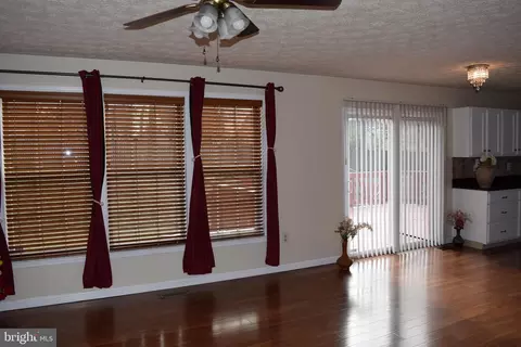 9613 Park Ave, Laurel, MD 20723 photo 14