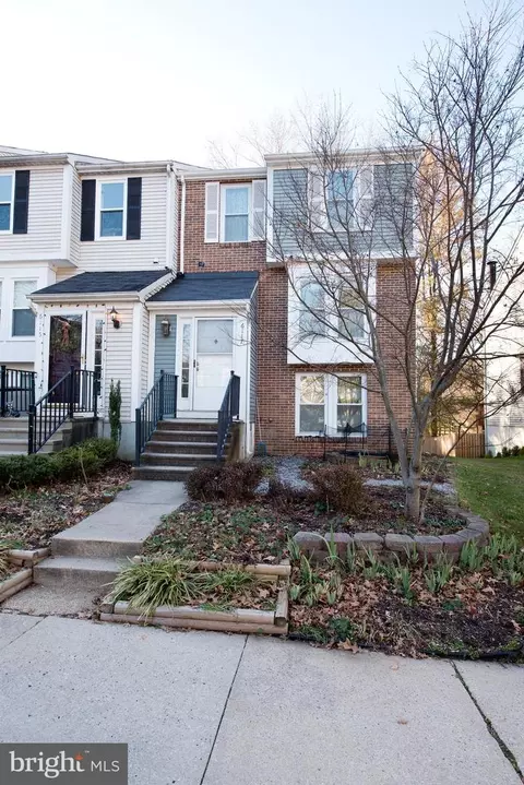 6117 Cedar Wood Dr, Columbia, MD 21044