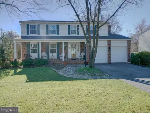 8726 Cardinal Forest Cir, Laurel, MD 20723
