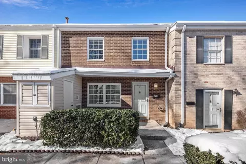 9695 Hitching Post Ln #J, Laurel, MD 20723